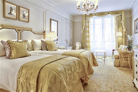 11 Best Hotels in Paris, France .